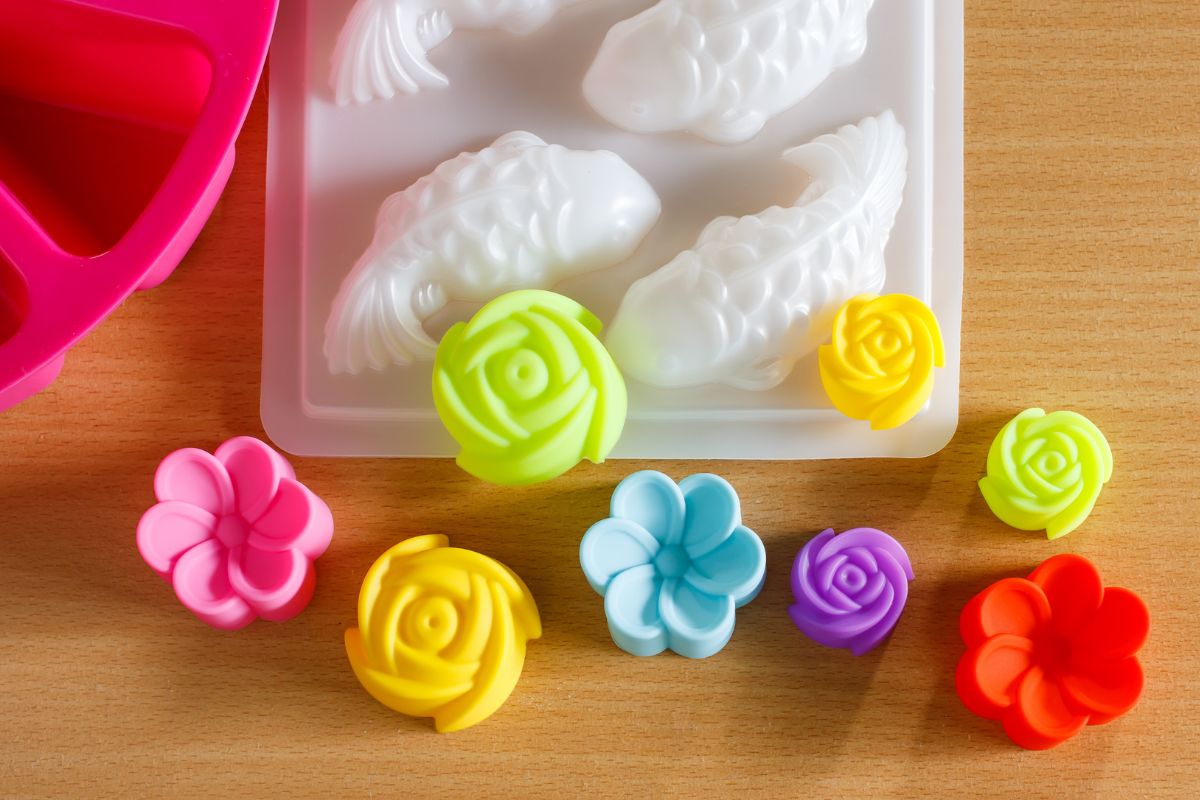 Come scegliere lo stampo giusto per le tue creazioni in gesso - Aqua Resin