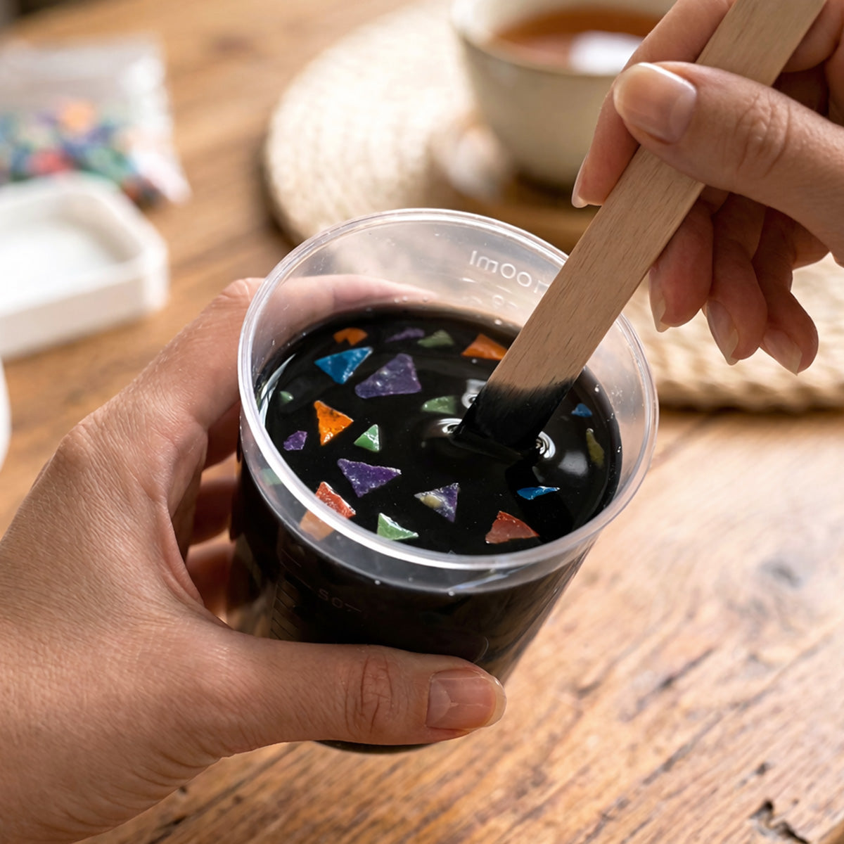 Terrazzo Aqua Kit [Nero Lava]: Eleganza e Design Unico con Chips Colorate